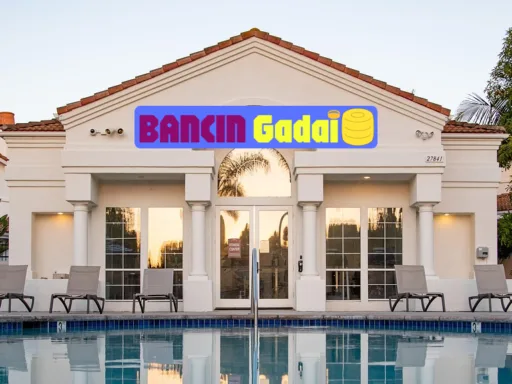 Pegadaian - Lembaga Keuangan Bukan Bank